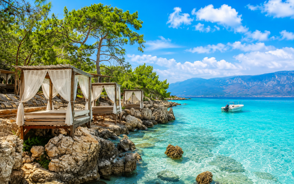 İncekum-Çamlı-Köyü-Marmaris (1) Soft sand and turquoise water: İncekum is a highlight of any Marmaris destination guide.